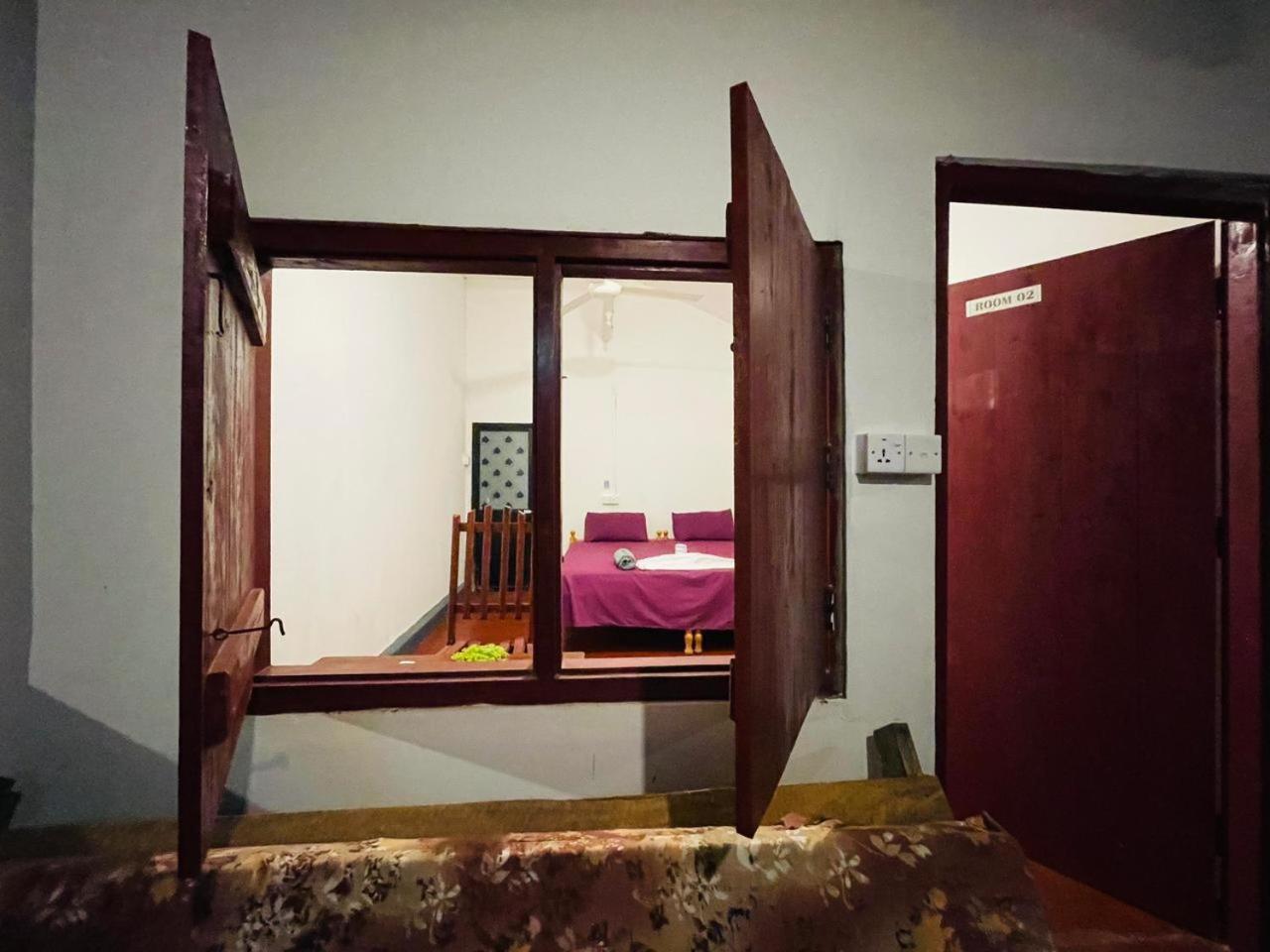 Hotel Crystal Bay Arugam Bay Zimmer foto